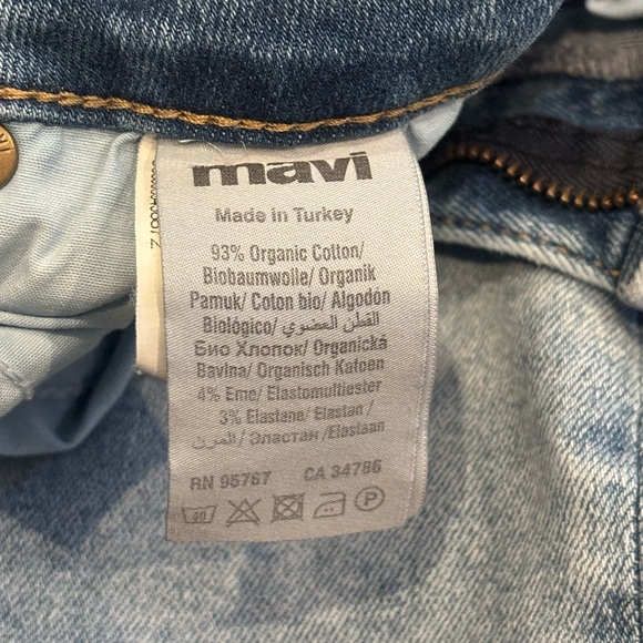 Mavi Maria Hem Slit High Rise
Flare Jean size 26 × 32. Great condition! - Picture 13 of 16